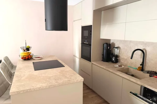 Shtepi me qera Apartament ne Tirane, 1+1, Mobilimi E mobiluar, Pagesa 90,000  Leke.