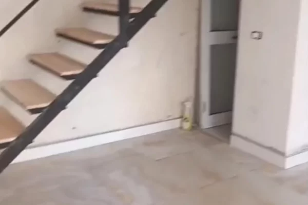 Jepet me qera ambient biznesi duplex tek Ish Fusha e Aviacionit.