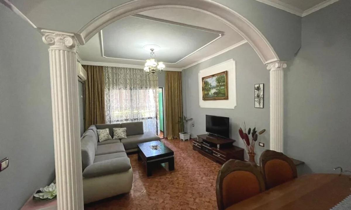 Shtepi me qera Apartament ne Tirane, 2+1, Mobilimi E mobiluar, Pagesa 55,000  Leke.