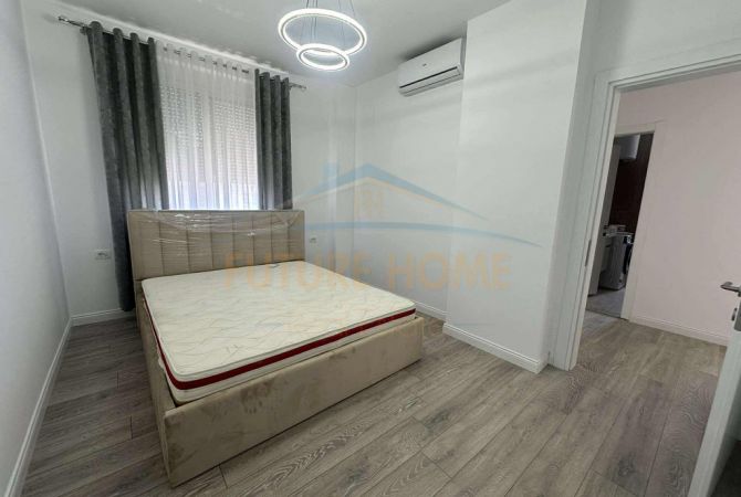 Shtepi ne shitje Apartament ne Tirane, 2+1, Mobilimi Bosh, pa mobiluar, Pagesa 135,001  Euro.