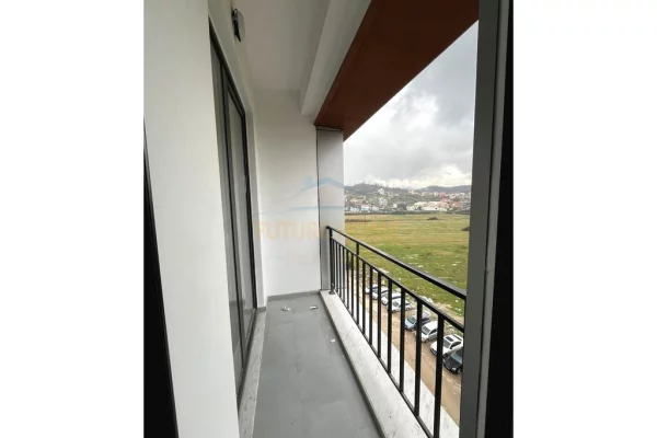 Appartamento in affitto a Tirana 2+1, Arredato