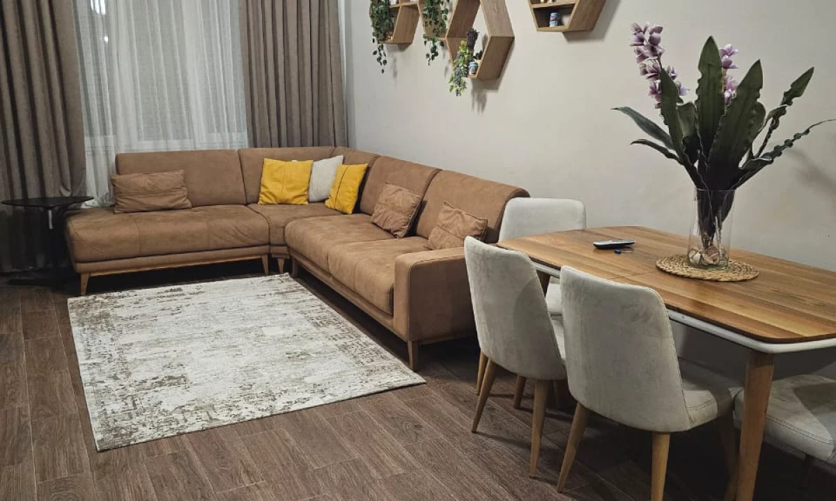 Appartamento in affitto a Tirana 2+1, Arredato