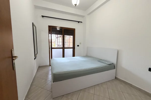 Shtepi me qera Apartament ne Tirane, 1+1, Mobilimi E mobiluar, Pagesa 55,000  Leke.