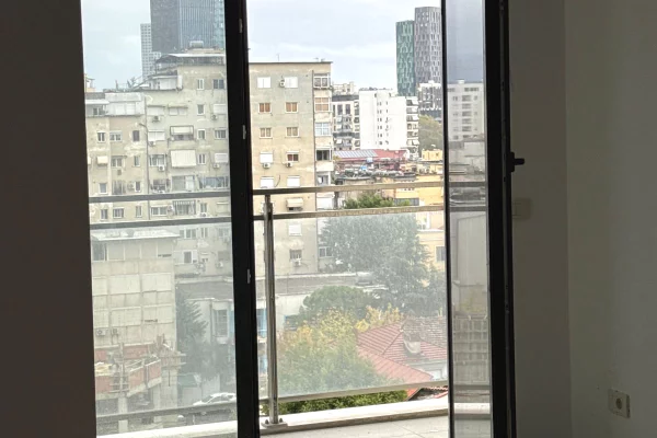 🏢 Zyre me Qira – Rezidenca Mine Peza 📍