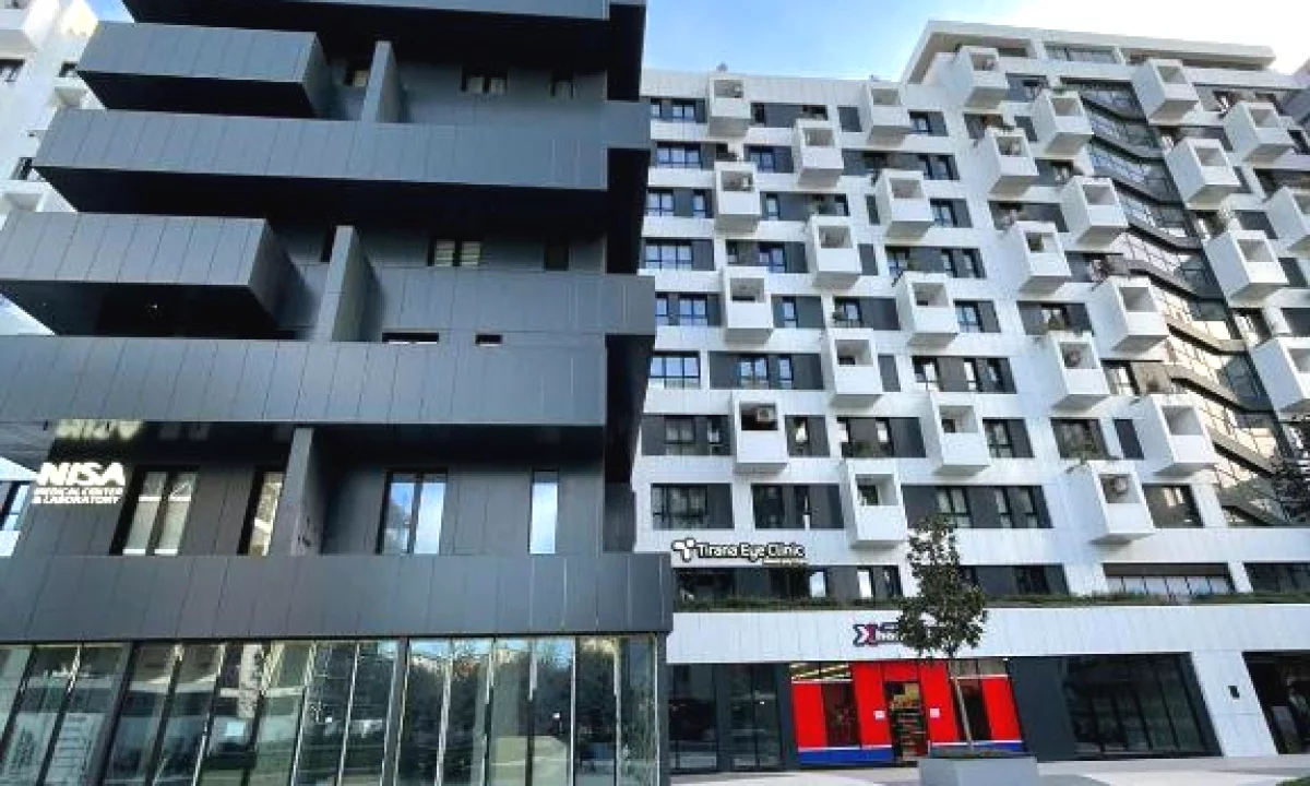 Shtepi ne shitje Apartament ne Tirane, 2+1, Mobilimi Bosh, pa mobiluar, Pagesa 265,400  Euro.