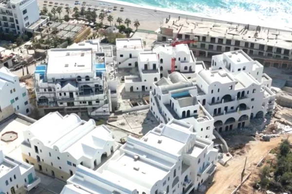 Shitet Apartament – Square Village (Santorini 2), Dhërmi 