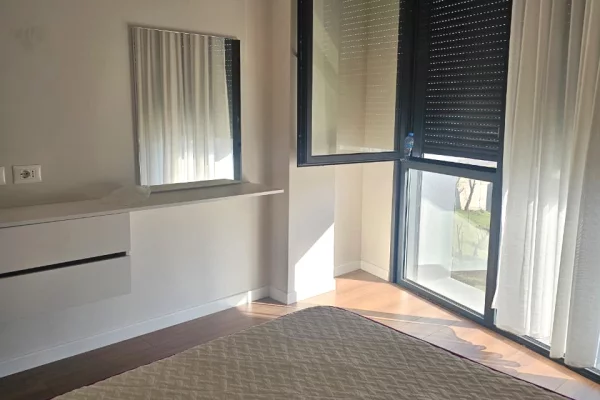 Shtepi me qera Apartament ne Tirane, 1+1, Mobilimi E mobiluar, Pagesa 800  Euro.