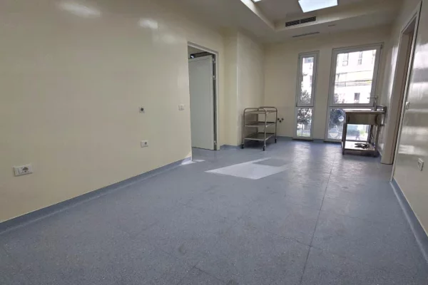 🏥✨ JEPET ME QIRA AMBIENT PER KLINIKE — Kika 2 | Komuna e Parisit