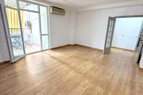 Shtepi me qera Apartament ne Tirane, 2+1, Mobilimi Pjeserisht e mobiluar, Pagesa 1,000  Euro.