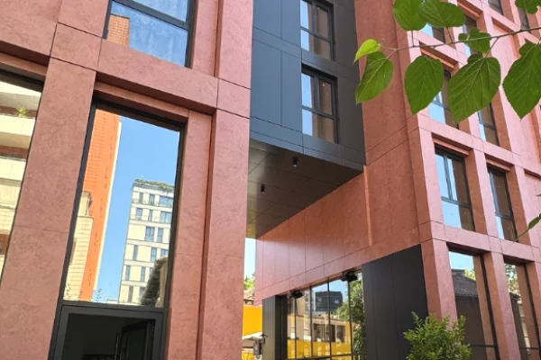 🔥 Ambient me Qira – Galeria Roma | Rruga e Kavajës 🔥