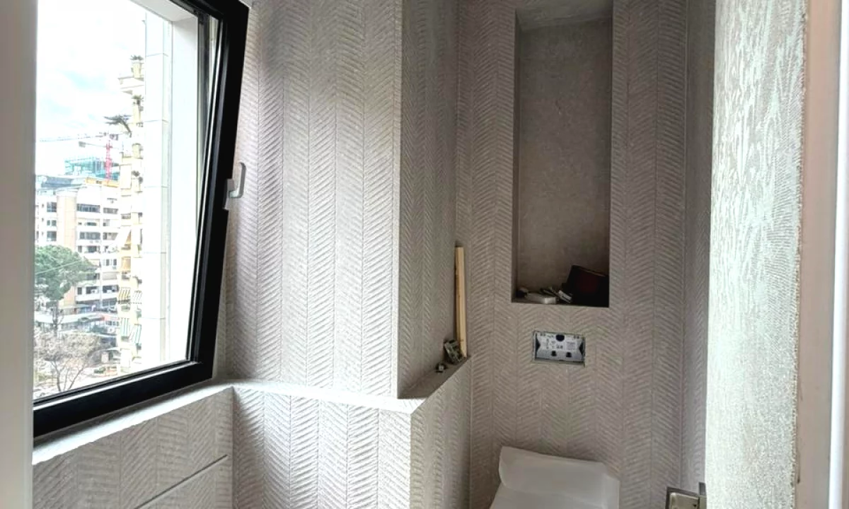 Shtepi ne shitje Apartament ne Tirane, 2+1, Mobilimi E mobiluar, Pagesa 169,000  Euro.