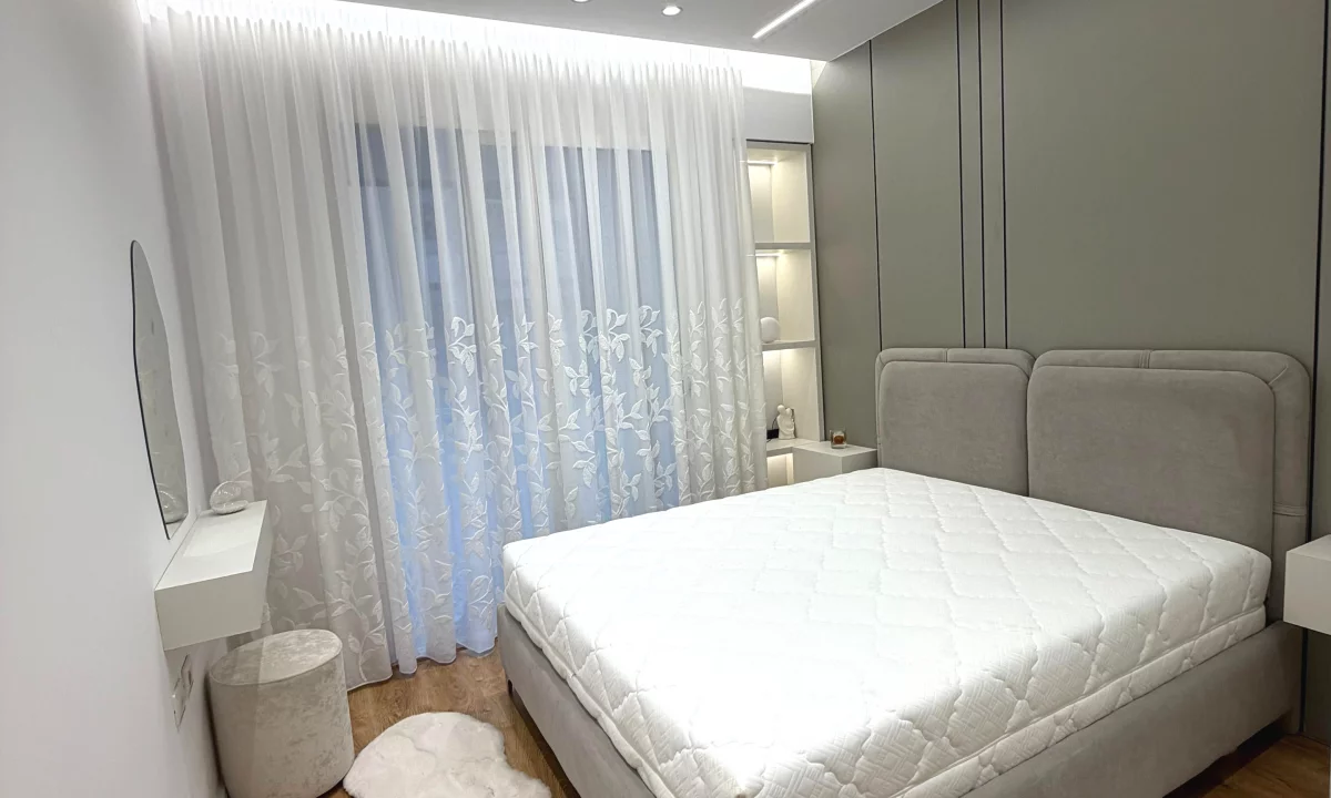 Shtepi ne shitje Apartament ne Tirane, 1+1, Mobilimi E mobiluar, Pagesa 109,000  Euro.