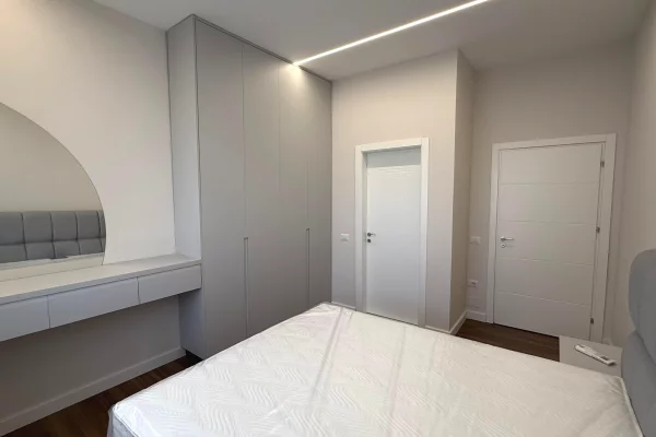 Shtepi me qera Apartament ne Tirane, 2+1, Mobilimi E mobiluar, Pagesa 1,000  Euro.