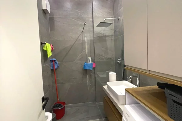 Shtepi me qera Apartament ne Tirane, 1+1, Mobilimi E mobiluar, Pagesa 850  Euro.