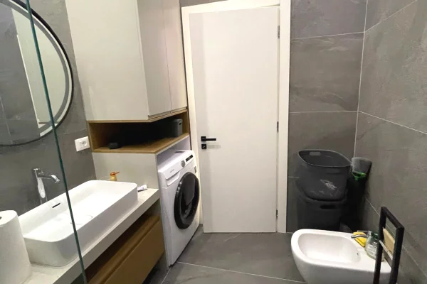 Shtepi me qera Apartament ne Tirane, 1+1, Mobilimi E mobiluar, Pagesa 850  Euro.