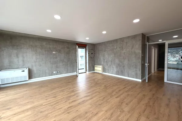 🏢 11111Ambient Zyre me Qira – Kompleksi Delijorgji