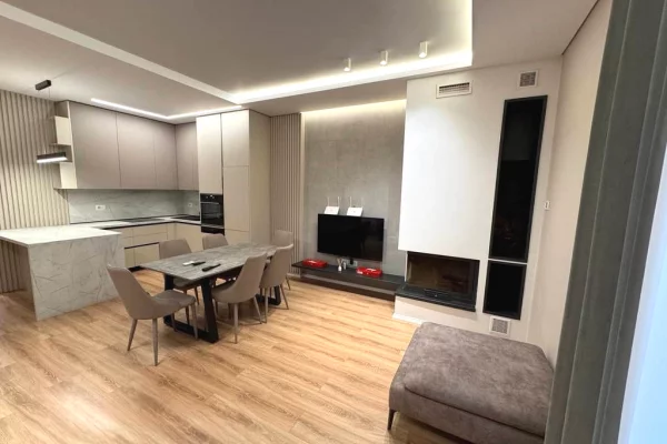 Shtepi me qera Apartament ne Tirane, 2+1, Mobilimi E mobiluar, Pagesa 1,200  Euro.