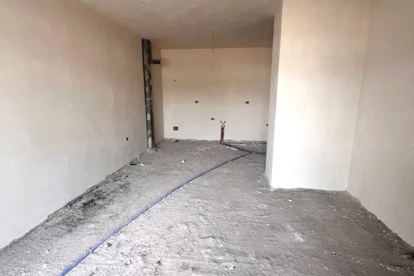 Appartamento in vendita a Tirana 1+1, Vuoto
