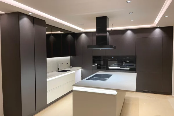 Villa di lusso in vendita a Tirana 3+1, Arredato