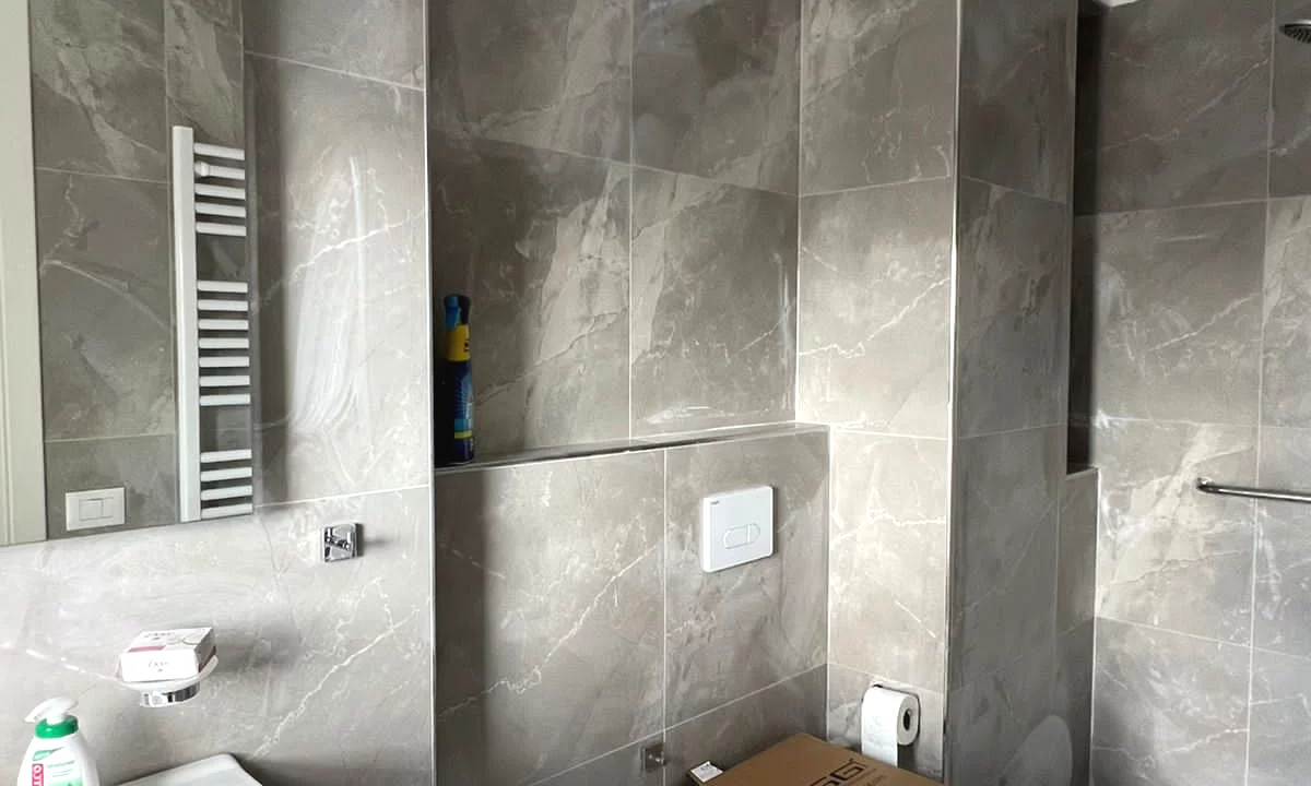 Shtepi me qera Apartament ne Tirane, 2+1, Mobilimi E mobiluar, Pagesa 1,100  Euro.