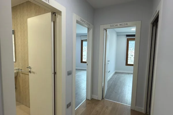 🏢 Ambient zyre me qira – Kompleksi Delijorgji