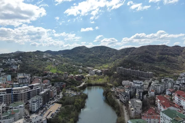 Apartment for sale in Tirana 3+1, Emty