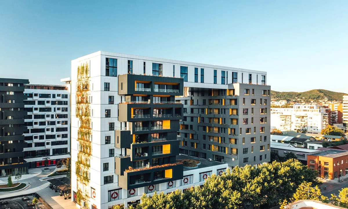 Shtepi ne shitje Apartament ne Tirane, 1+1, Mobilimi Bosh, pa mobiluar, Pagesa 202,000  Euro.