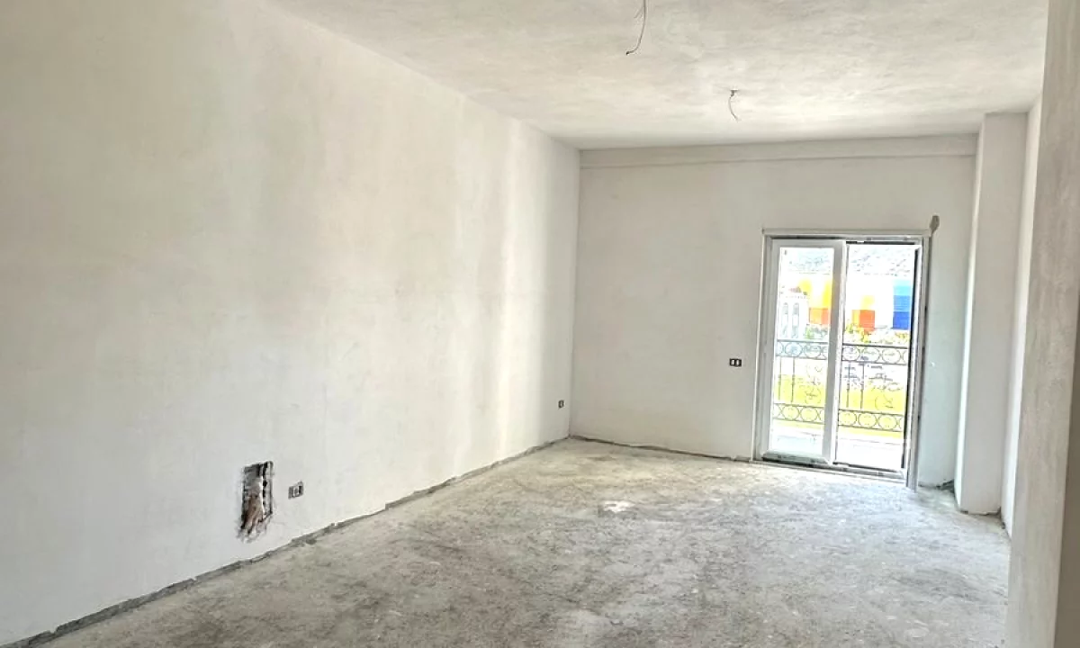 Apartment for sale in Tirana 2+1, Emty