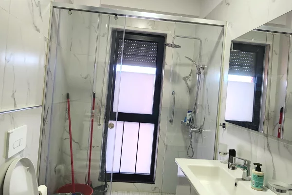 Appartamento in affitto a Tirana 2+1, Arredato