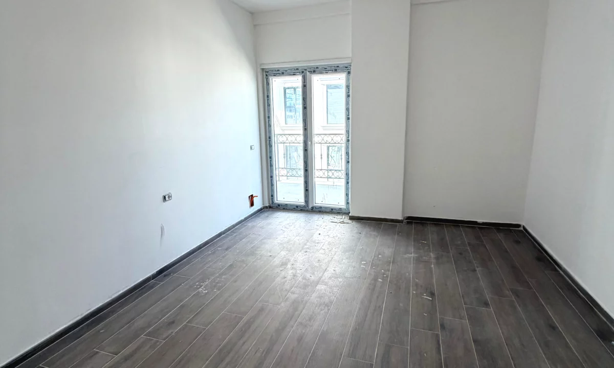 Apartment for sale in Tirana 2+1, Emty