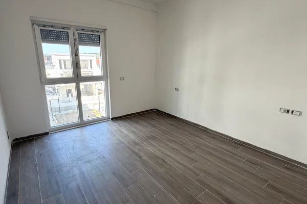 Apartment for sale in Tirana 2+1, Emty