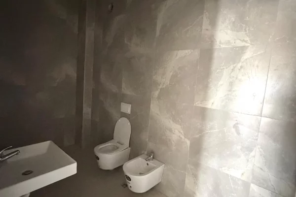 Apartment for sale in Tirana 2+1, Emty