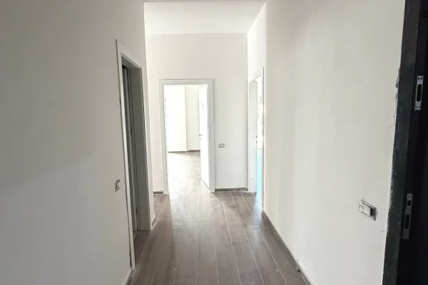 Apartment for sale in Tirana 2+1, Emty