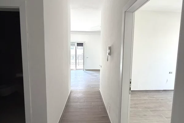 Apartment for sale in Tirana 2+1, Emty