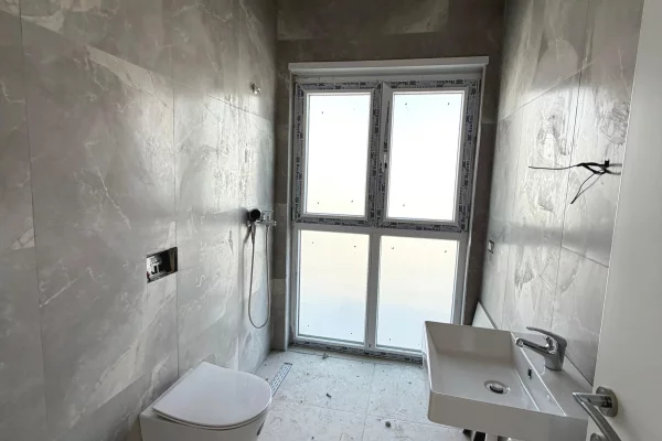 Apartment for sale in Tirana 3+1, Emty