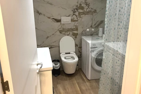 Shtepi me qera Apartament ne Tirane, 1+1, Mobilimi E mobiluar, Pagesa 800  Euro.