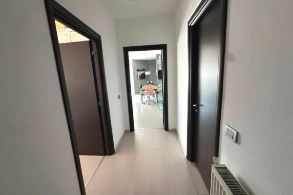 Shtepi me qera Apartament ne Tirane, 2+1, Mobilimi E mobiluar, Pagesa 800  Euro.