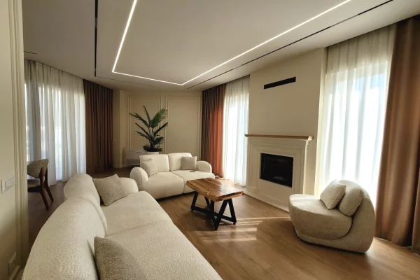 Shtepi me qera Vila Luksoze ne Tirane, 4+1, Mobilimi E mobiluar, Pagesa 3,000  Euro.