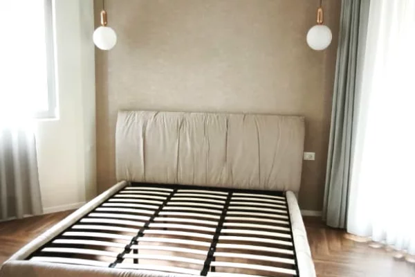 Shtepi me qera Apartament ne Tirane, 2+1, Mobilimi E mobiluar, Pagesa 1,500  Euro.