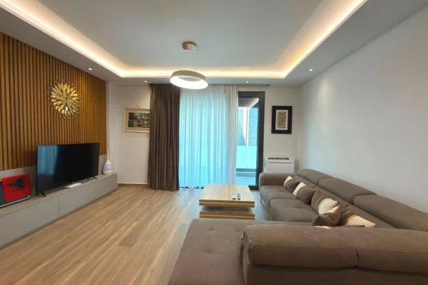 Shtepi me qera Apartament ne Tirane, 2+1, Mobilimi E mobiluar, Pagesa 1,300  Euro.