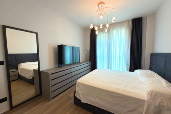 Shtepi me qera Apartament ne Tirane, 2+1, Mobilimi E mobiluar, Pagesa 1,300  Euro.