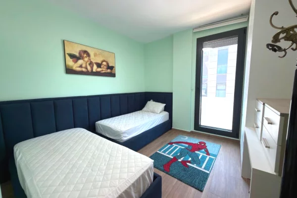 Shtepi me qera Apartament ne Tirane, 2+1, Mobilimi E mobiluar, Pagesa 1,300  Euro.