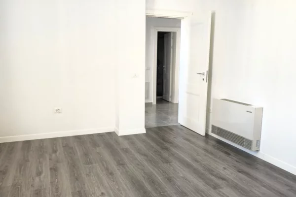 Shtepi me qera Vila Luksoze ne Tirane, 5+1, Mobilimi Bosh, pa mobiluar, Pagesa 2,200  Euro.