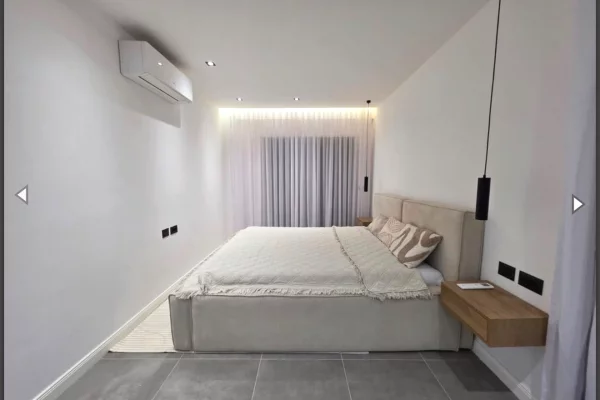 Shtepi me qera Apartament ne Tirane, 3+1, Mobilimi E mobiluar, Pagesa 1,700  Euro.