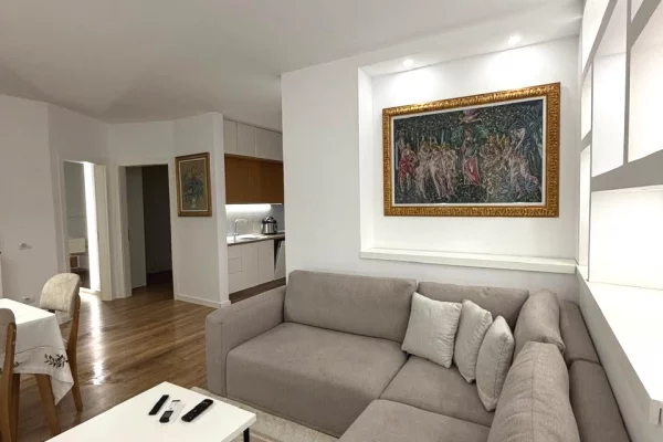 Shtepi me qera Apartament ne Tirane, 2+1, Mobilimi E mobiluar, Pagesa 600  Euro.
