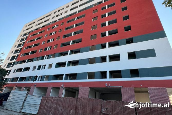 Business Property in Sale 1+1 in Tirana - 176,000 Euro