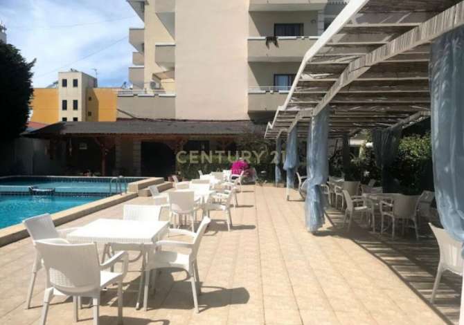 Ambient biznesi me qera 2+1 ne Durres - 4,600 Euro