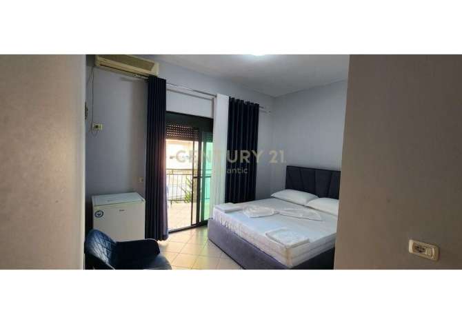 Ambient biznesi me qera 7+1 ne Durres - 14,000 Euro