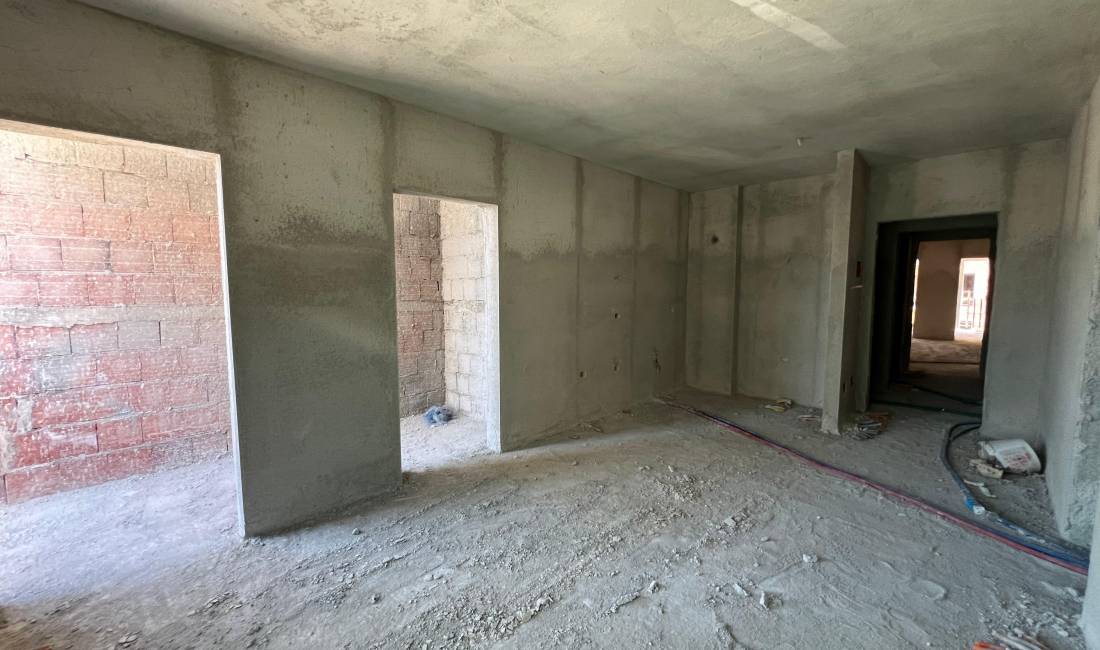 Shtepi ne shitje Apartament ne Tirane, 2+1, Mobilimi Bosh, pa mobiluar, Pagesa 109,000  Euro.