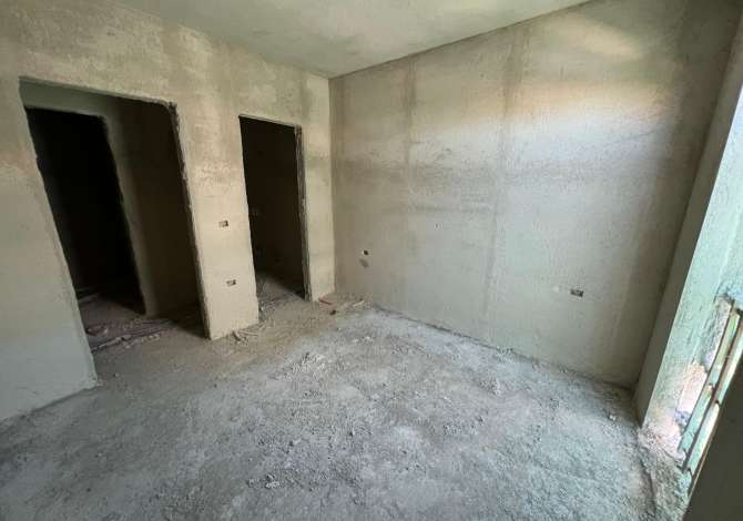 Shtepi ne shitje Apartament ne Tirane, 2+1, Mobilimi Bosh, pa mobiluar, Pagesa 109,000  Euro.